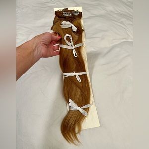 Euronext clip in real human hair extensions - color 270ER. 16 inches